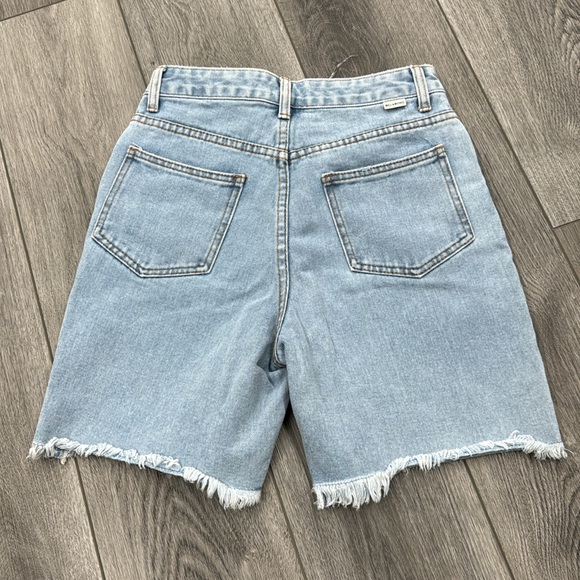 Billabong Shorts - NWOT - Picture 2 of 4